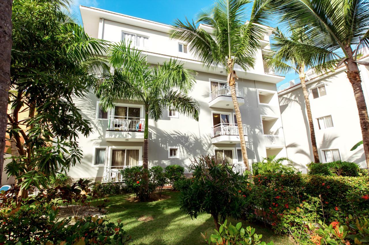Tropicana Suites Deluxe Beach Club & Pool Punta Cana Exterior foto